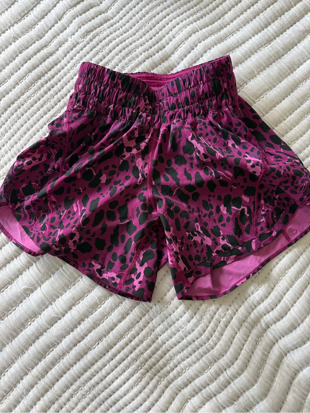 Lululemon Track That MR Short 5” Lined
